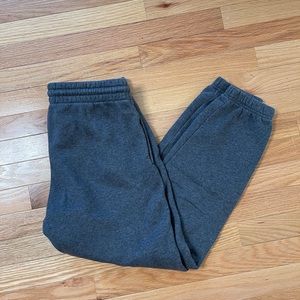 Aritzia TNA boyfriend jogger heather dark shadow